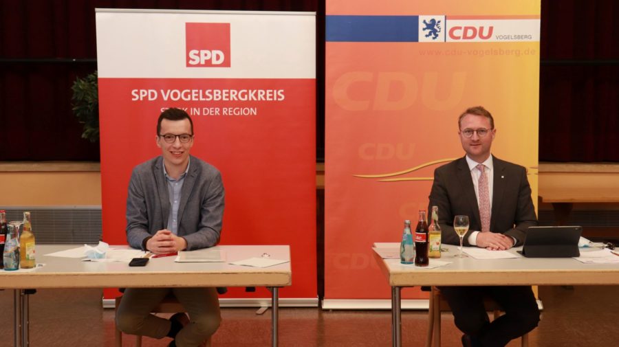 Patrick Krug und Jens Mischak bei der Vorstellung des Koalitionsvertrages